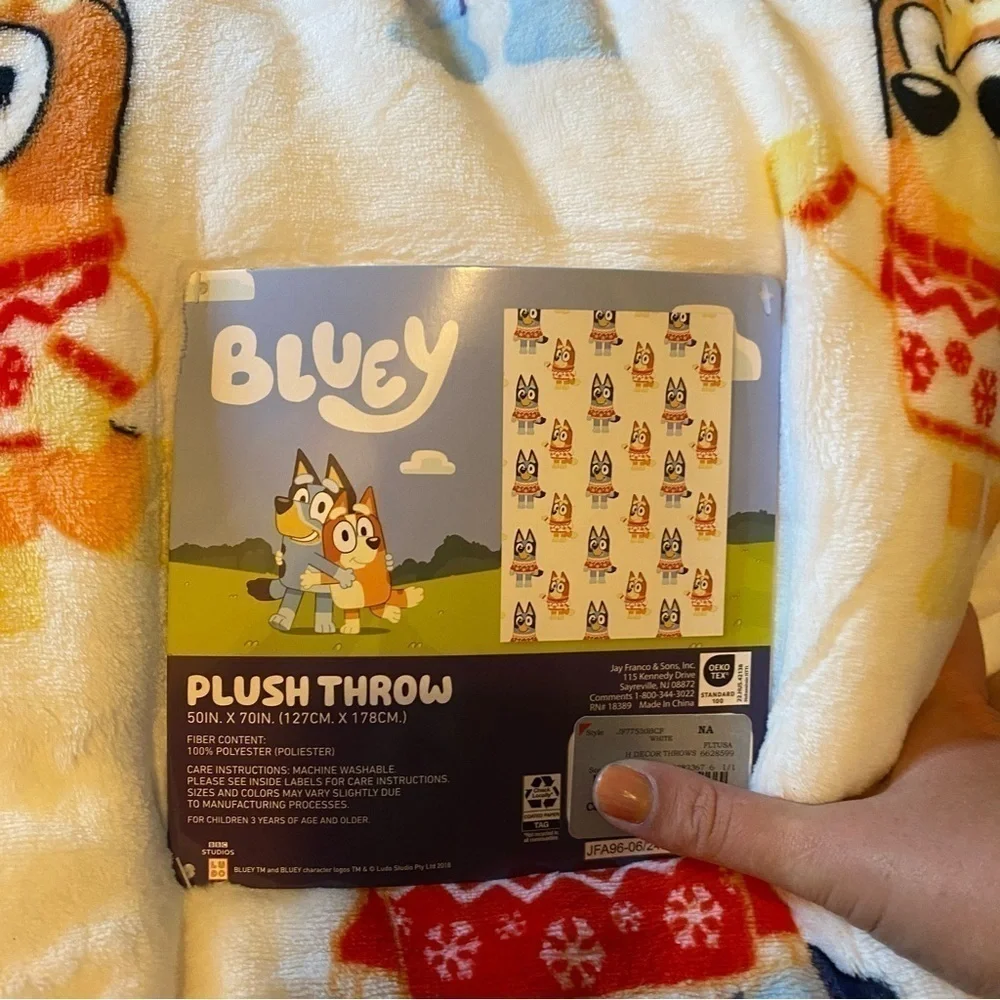 Bluey Christmas Winter Throw Blanket Fleece NEW White Red Sweater Bingo Dog